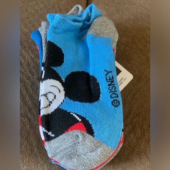 Disney Mickey Kids Socks — 5 Pairs [Shoe Size: 10 - 4] ✨HOST PICK!✨ - Picture 8 of 15